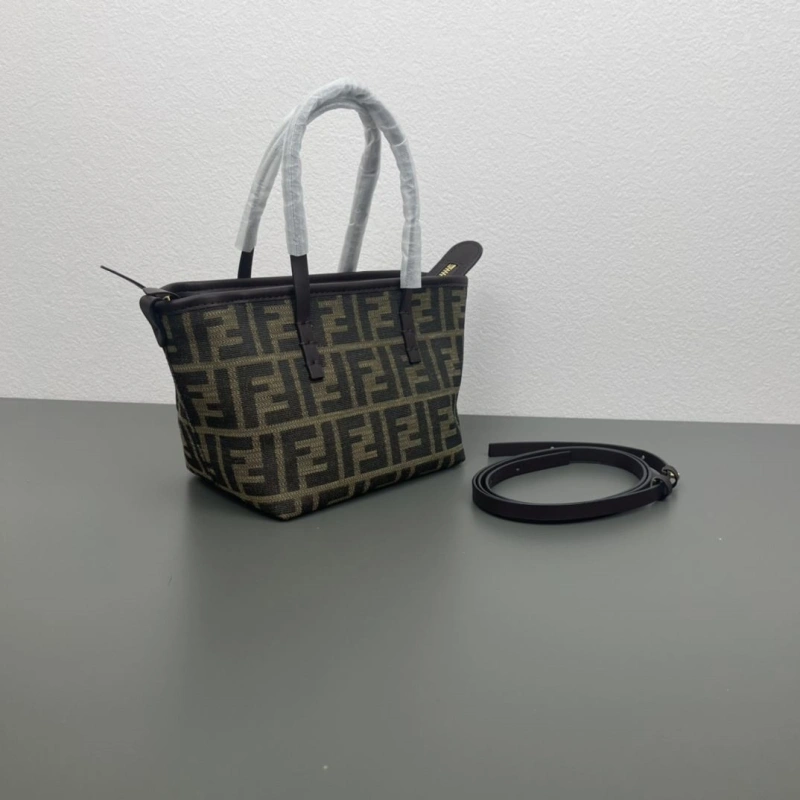 Fendi Shopping Bags 4220A-0697