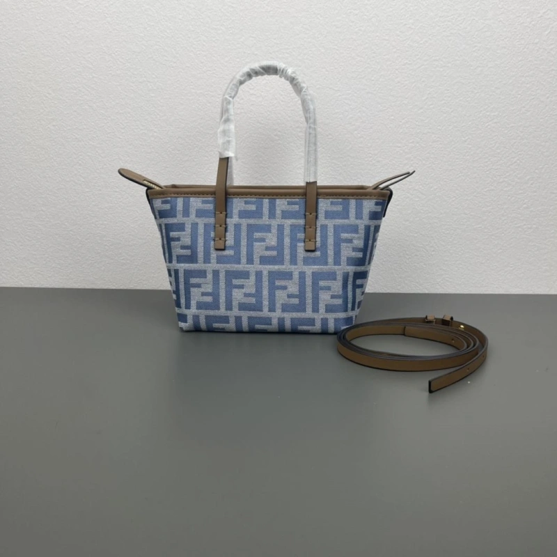 Fendi Shopping Bags 4220A-0699