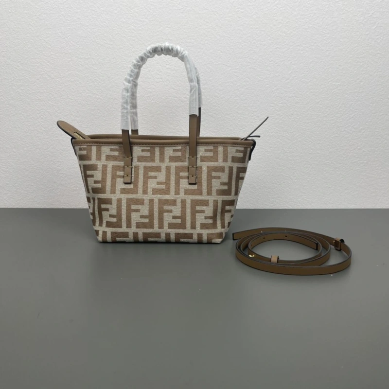 Fendi Shopping Bags 4220A-0700