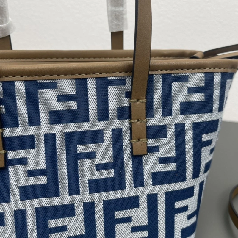 Fendi Shopping Bags 4220A-0701