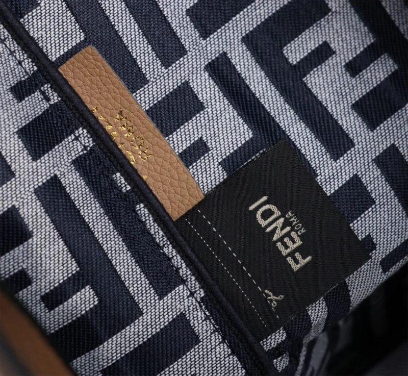 Fendi Shopping Bags 4220A-0745