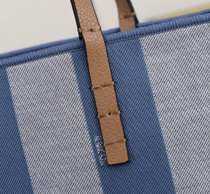 Fendi Shopping Bags 4220A-0746