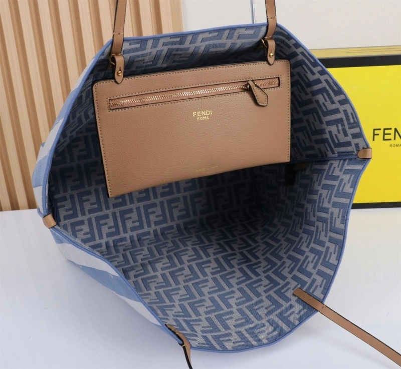 Fendi Shopping Bags 4220A-0746