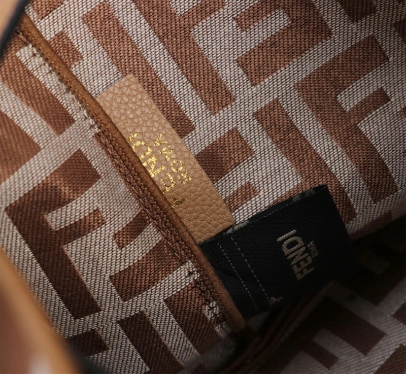Fendi Shopping Bags 4220A-0752