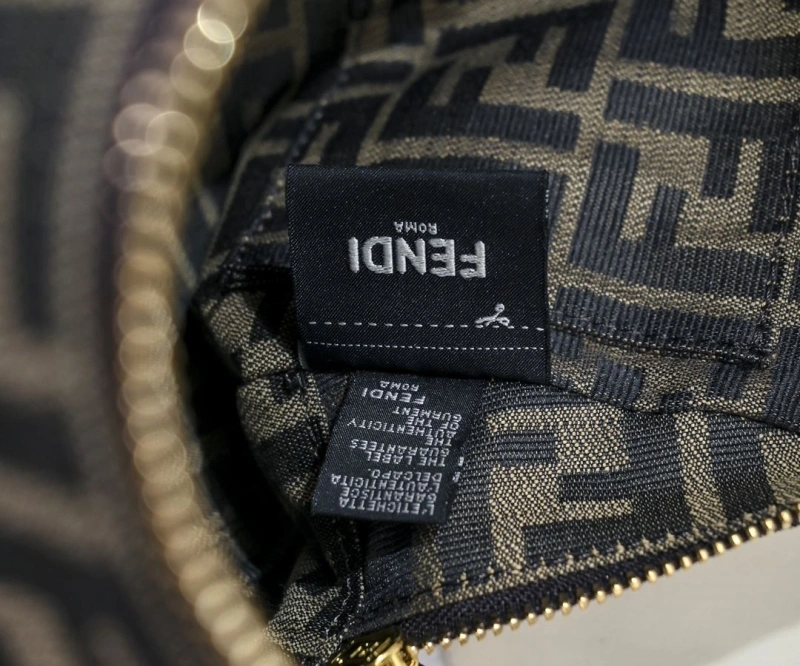 Fendi Satchel Bags 4220C-0008