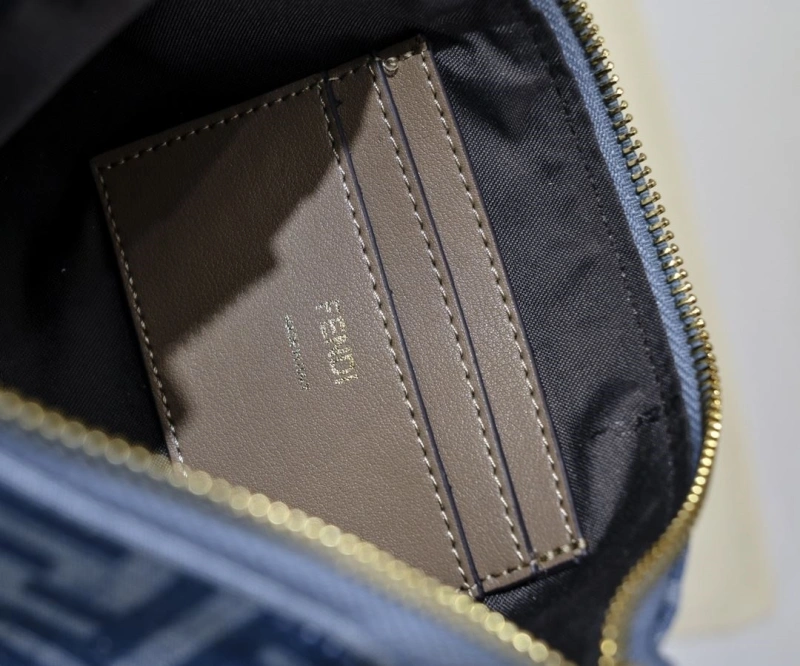 Fendi Satchel Bags 4220C-0009