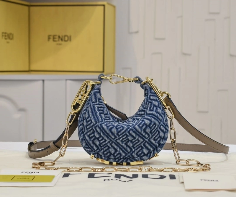 Fendi Satchel Bags 4220C-0012