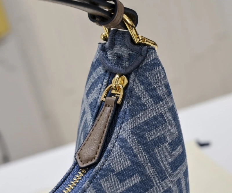 Fendi Satchel Bags 4220C-0014