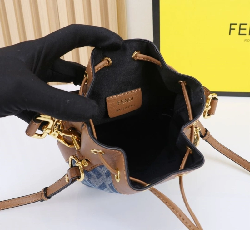 Fendi Bucket Bags 4220C-0177