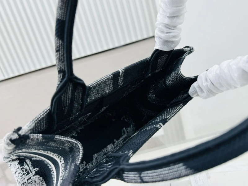 Dior Shopping Bags 4220C-0402