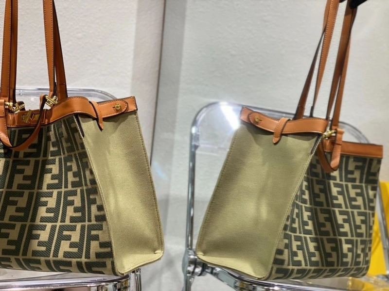 Fendi Shopping Bags 4220D-0003