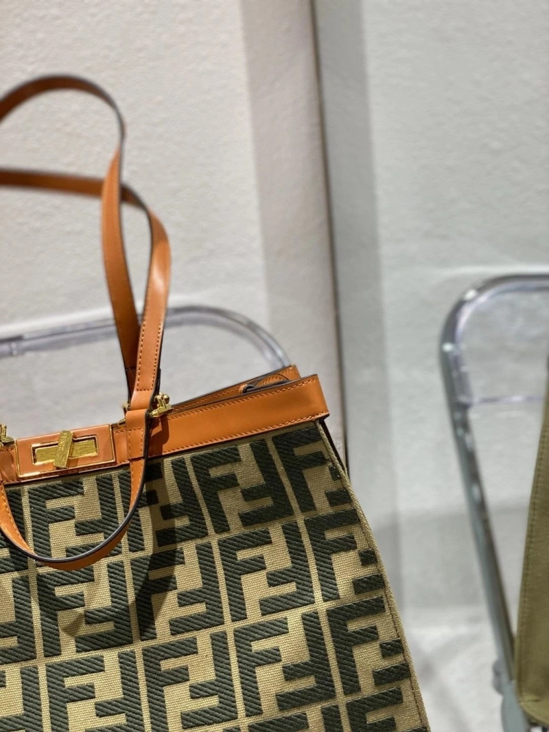 Fendi Shopping Bags 4220D-0003