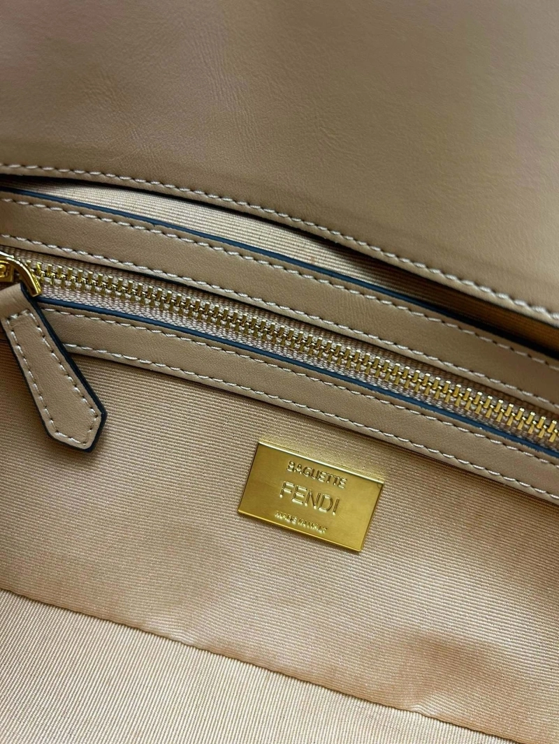 Fendi Baguette Bags 4220D-0009