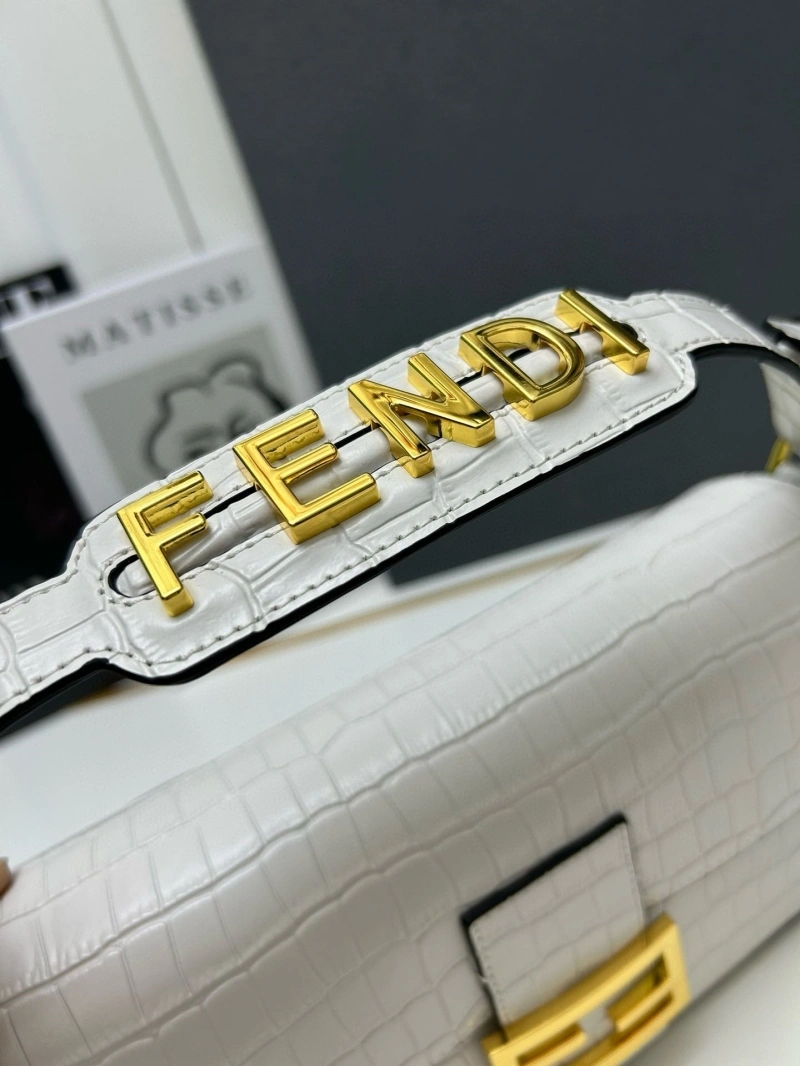 Fendi Baguette Bags 4220D-0010