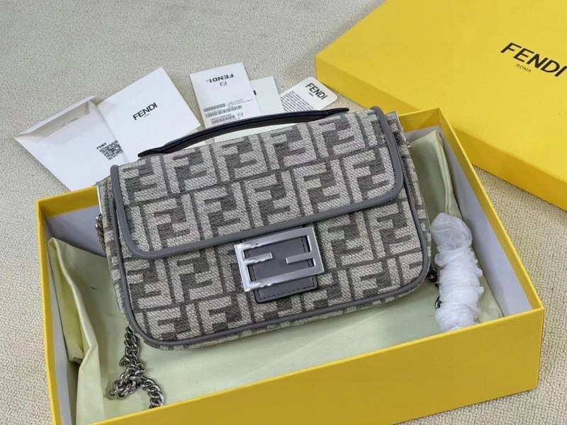 Fendi Baguette Bags 4220D-0011