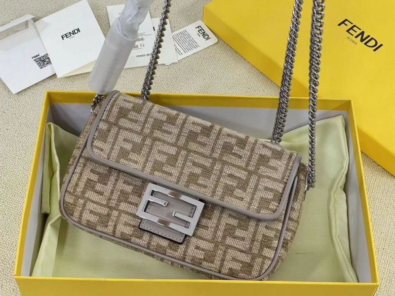 Fendi Top Handle Bags 4220D-0012