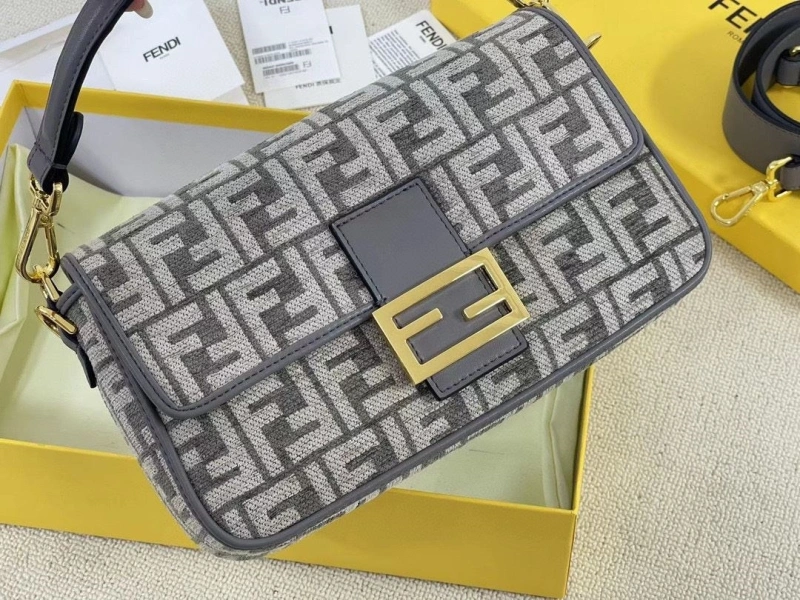 Fendi Baguette Bags 4220D-0015