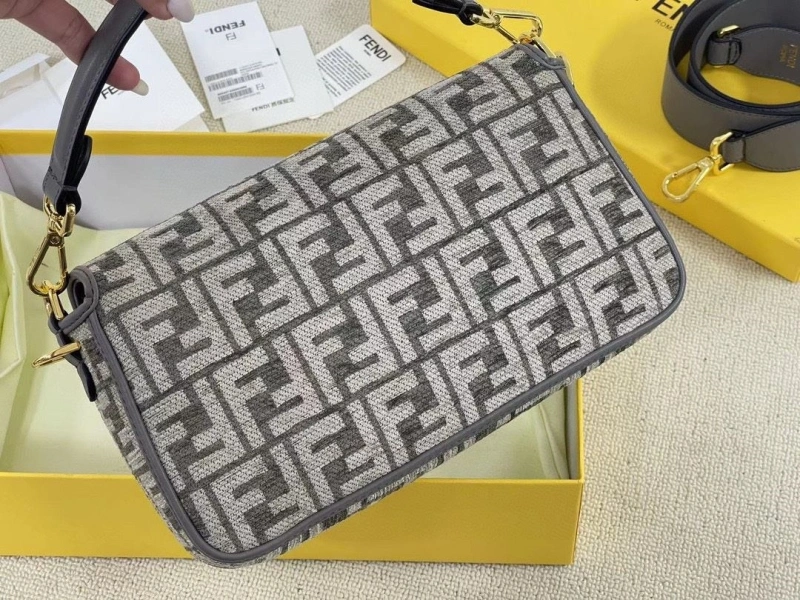 Fendi Baguette Bags 4220D-0015