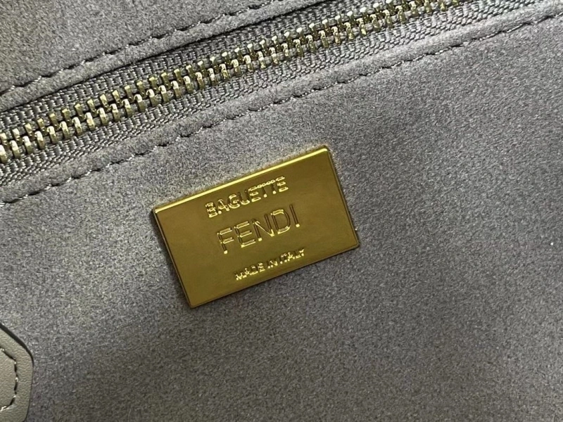 Fendi Baguette Bags 4220D-0015