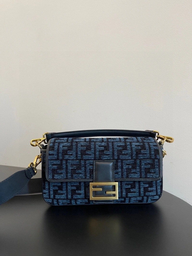 Fendi Baguette Bags 4220D-0016