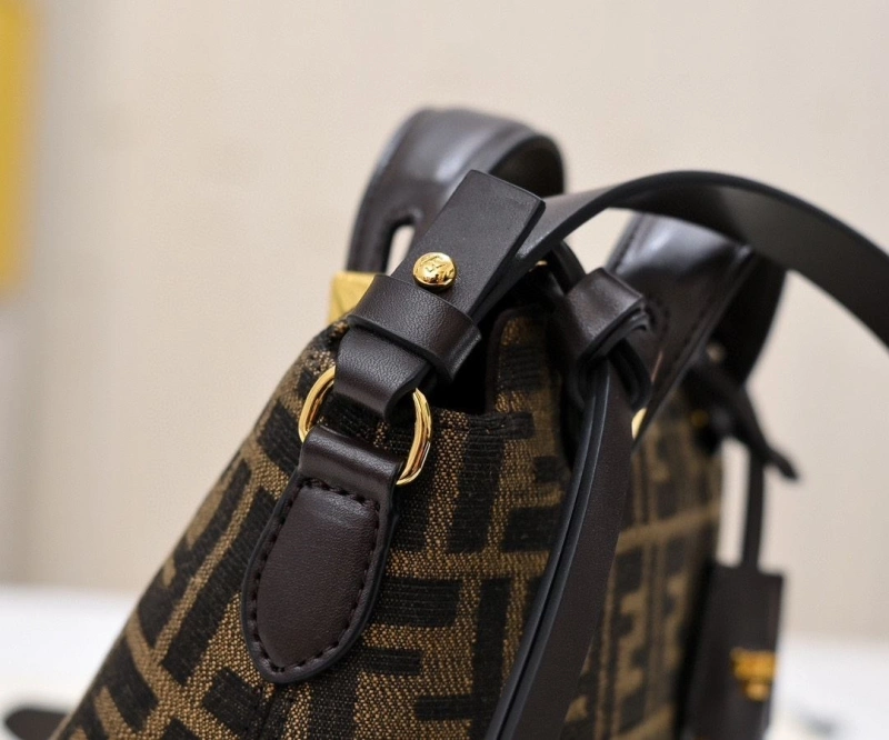 Fendi Top Handle Bags 4220D-0079