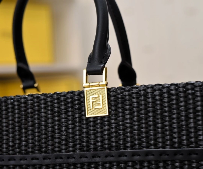 Fendi Shopping Bags 4220D-0100