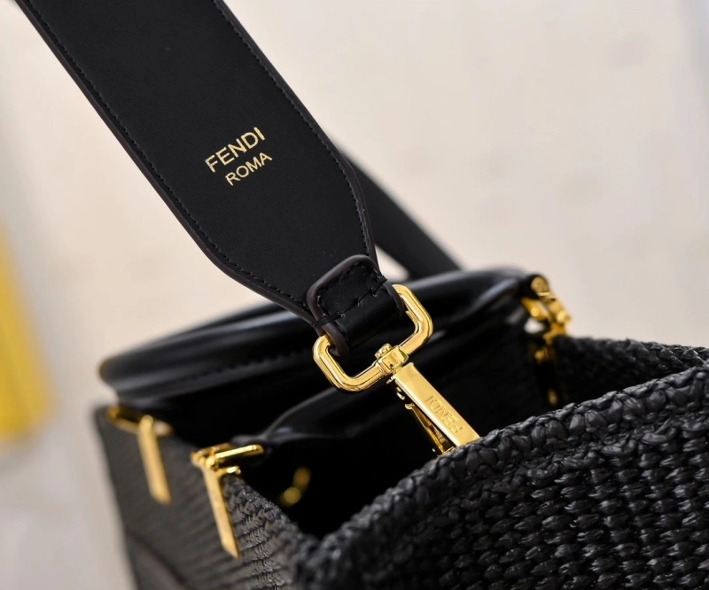 Fendi Shopping Bags 4220D-0100