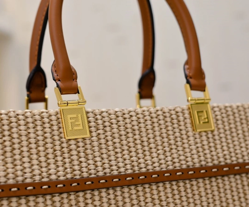 Fendi Shopping Bags 4220D-0101