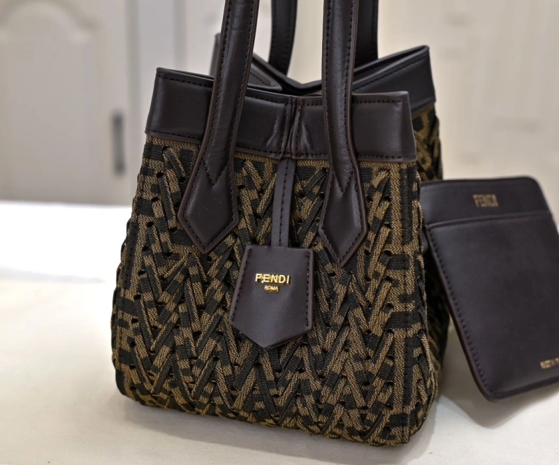 Fendi Shopping Bags 4220D-0102