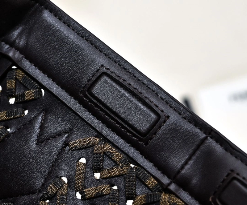 Fendi Shopping Bags 4220D-0103