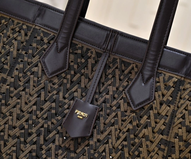 Fendi Shopping Bags 4220D-0103