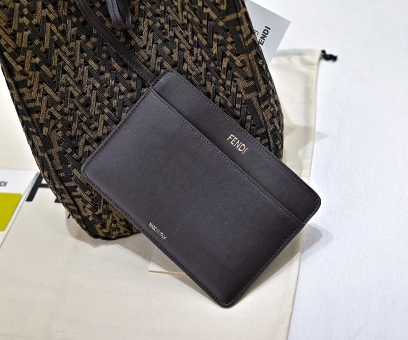 Fendi Shopping Bags 4220D-0104