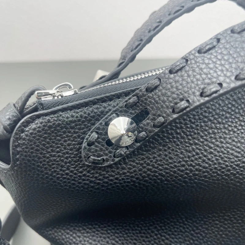 Fendi Top Handle Bags 4220D-0131