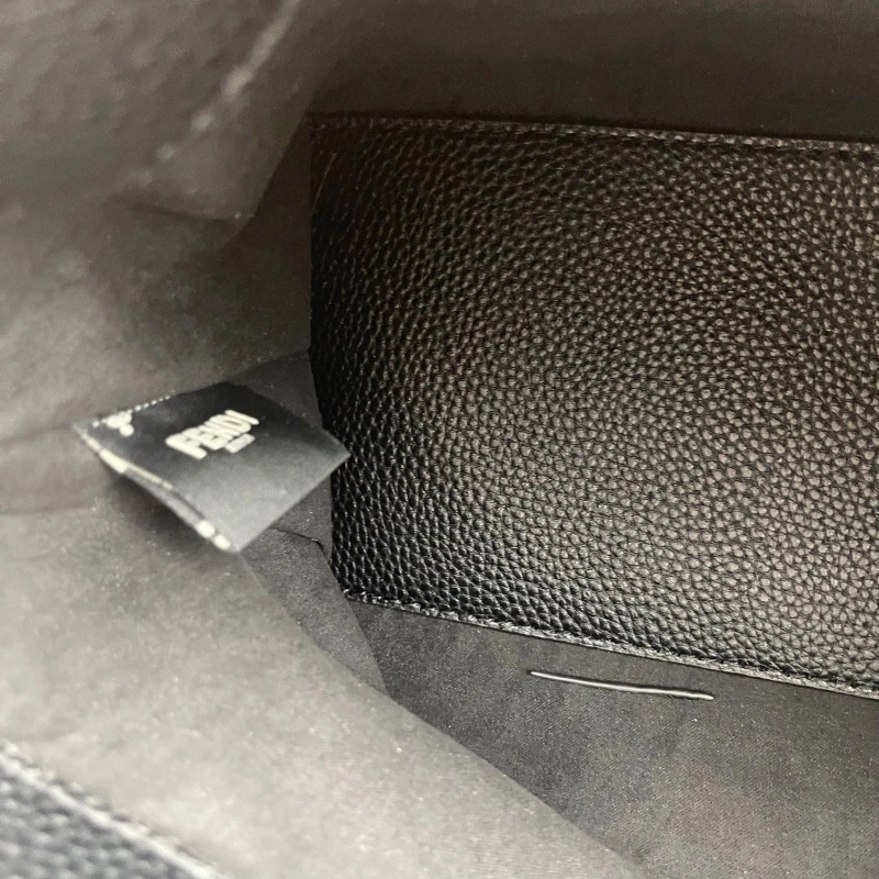 Fendi Top Handle Bags 4220D-0131