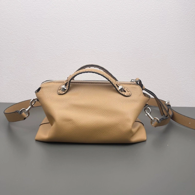 Fendi Top Handle Bags 4220D-0132