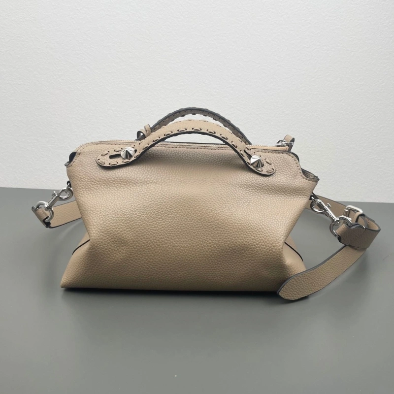 Fendi Top Handle Bags 4220D-0133