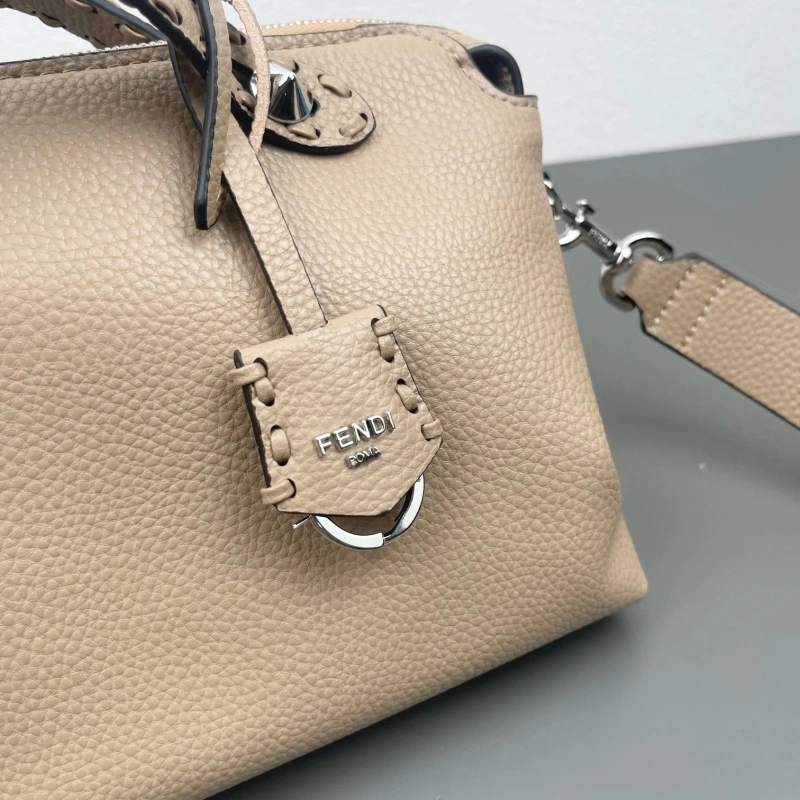 Fendi Top Handle Bags 4220D-0133