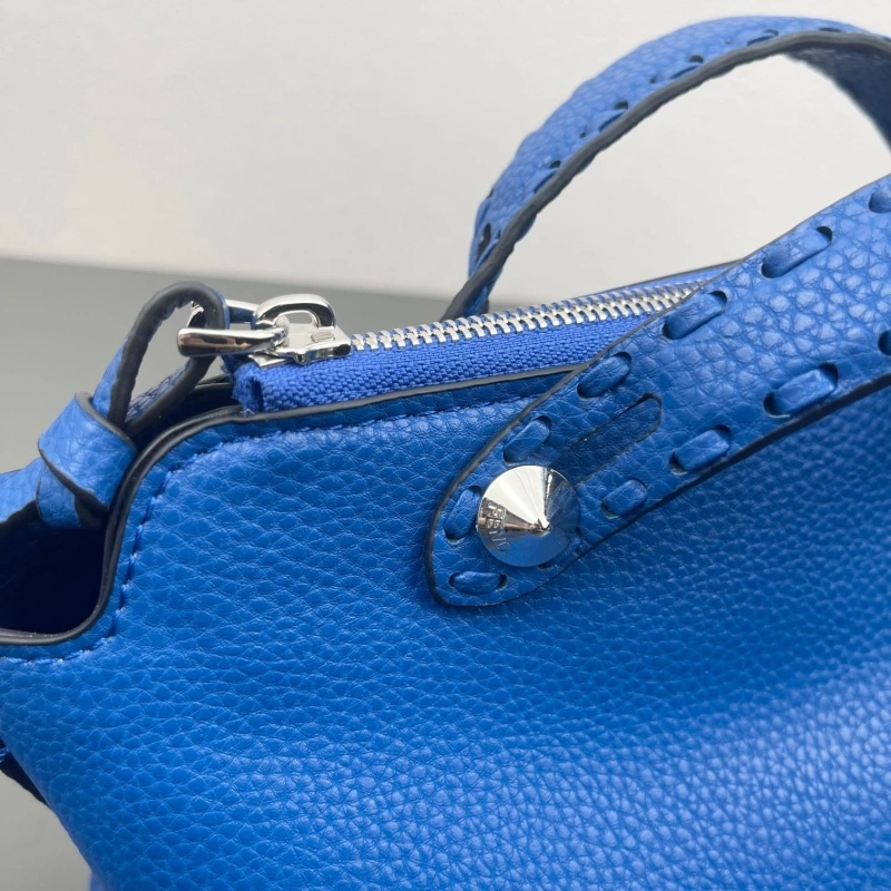 Fendi Top Handle Bags 4220D-0134