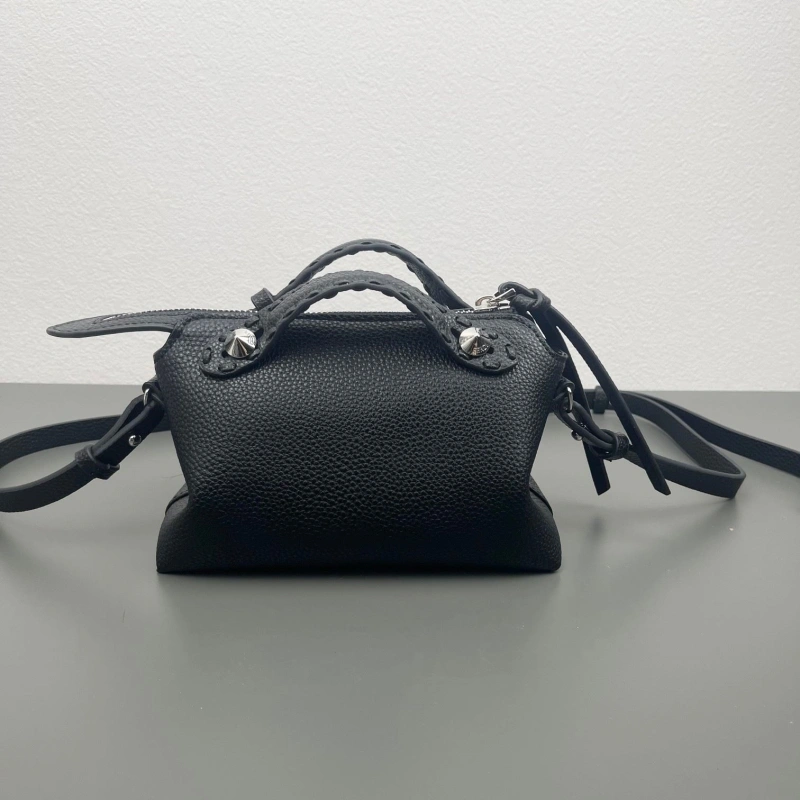 Fendi Top Handle Bags 4220D-0135