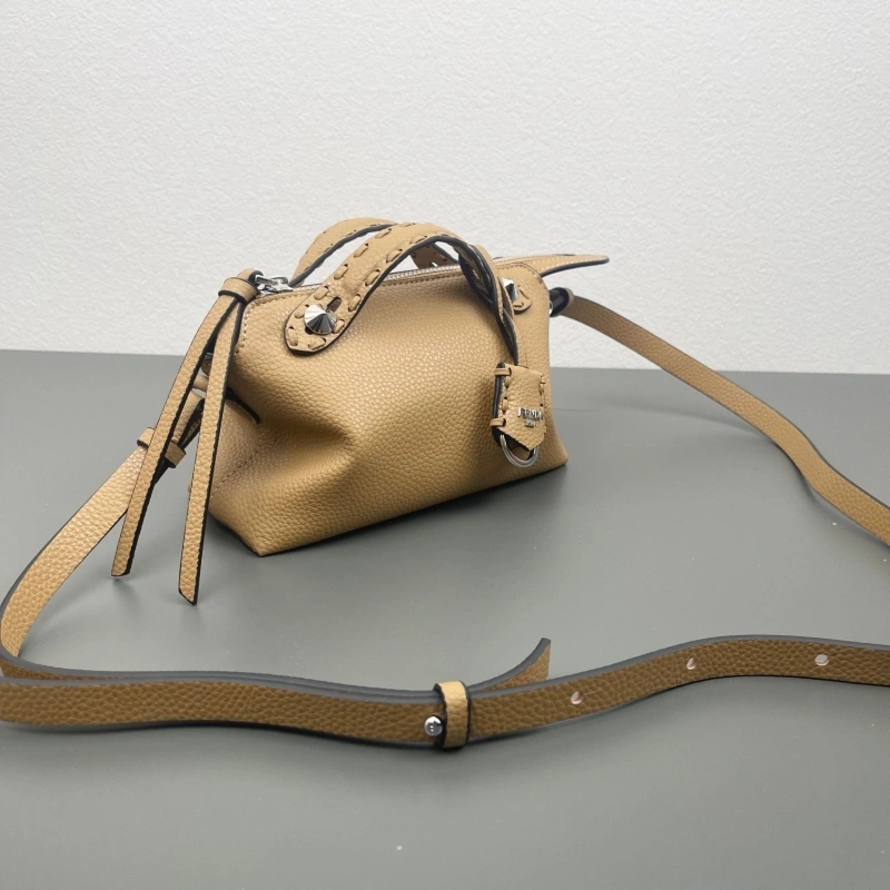 Fendi Top Handle Bags 4220D-0136