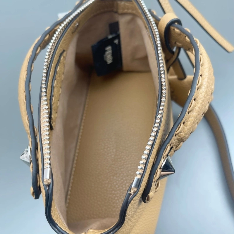 Fendi Top Handle Bags 4220D-0136