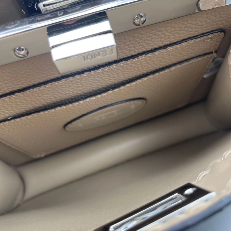 Fendi Top Handle Bags 4220D-0141