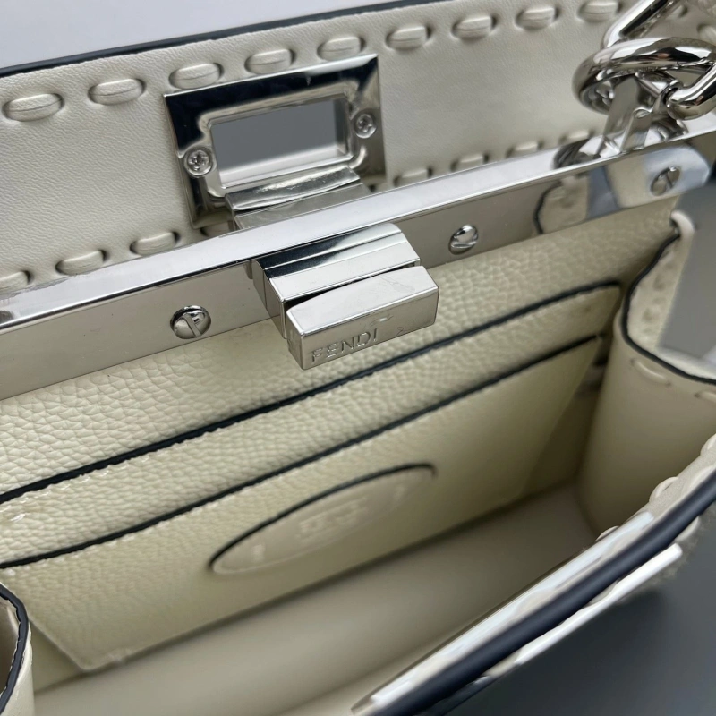 Fendi Top Handle Bags 4220D-0142