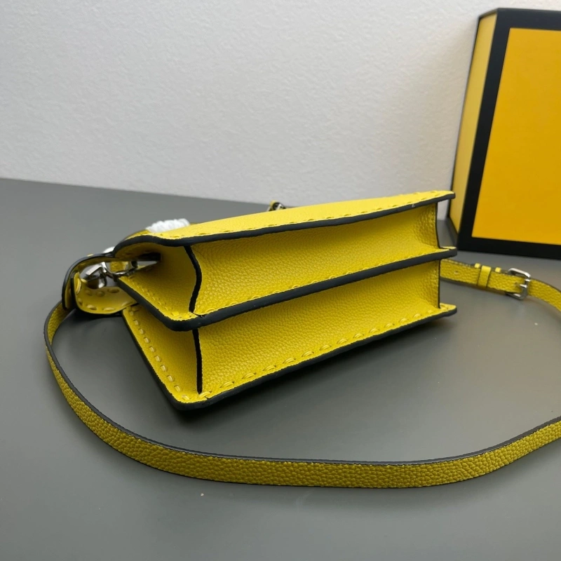 Fendi Top Handle Bags 4220D-0143