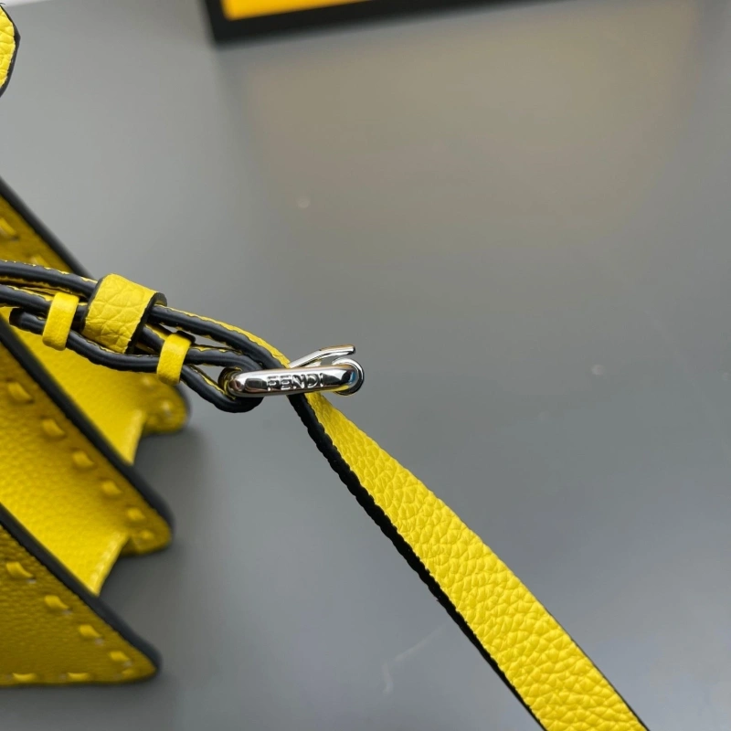 Fendi Top Handle Bags 4220D-0143