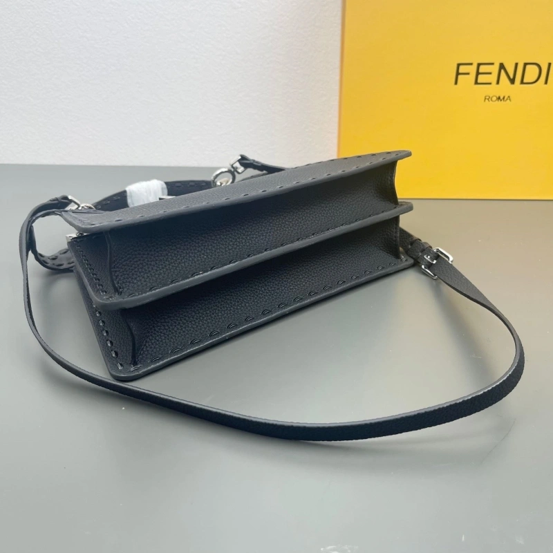 Fendi Top Handle Bags 4220D-0144