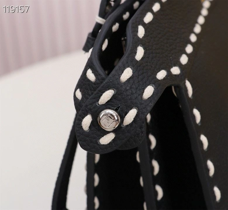 Fendi Top Handle Bags 4220D-0185