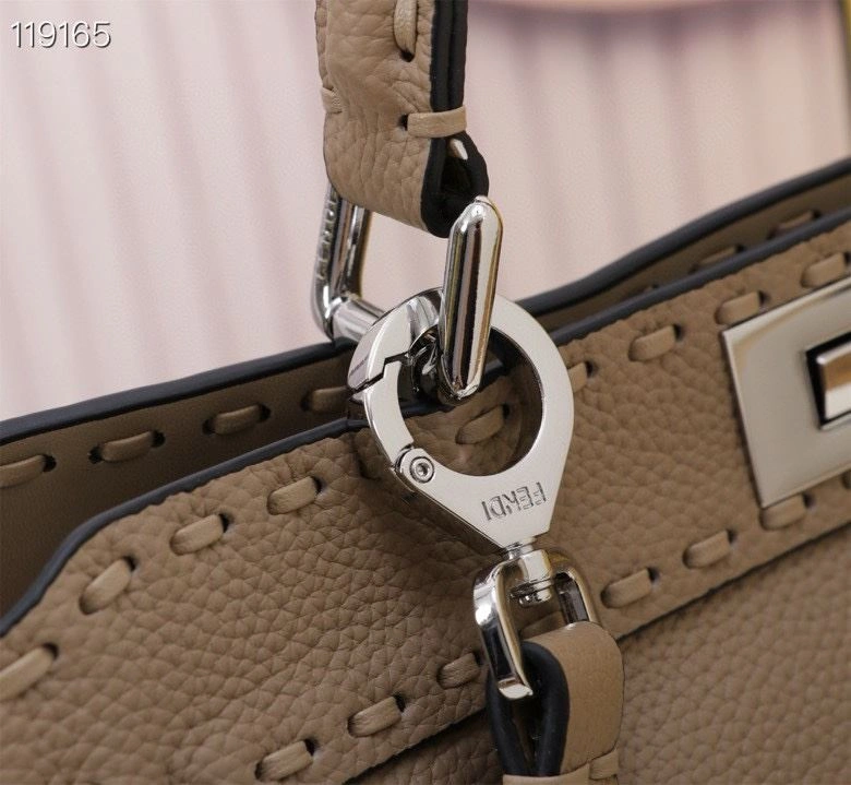 Fendi Top Handle Bags 4220D-0186