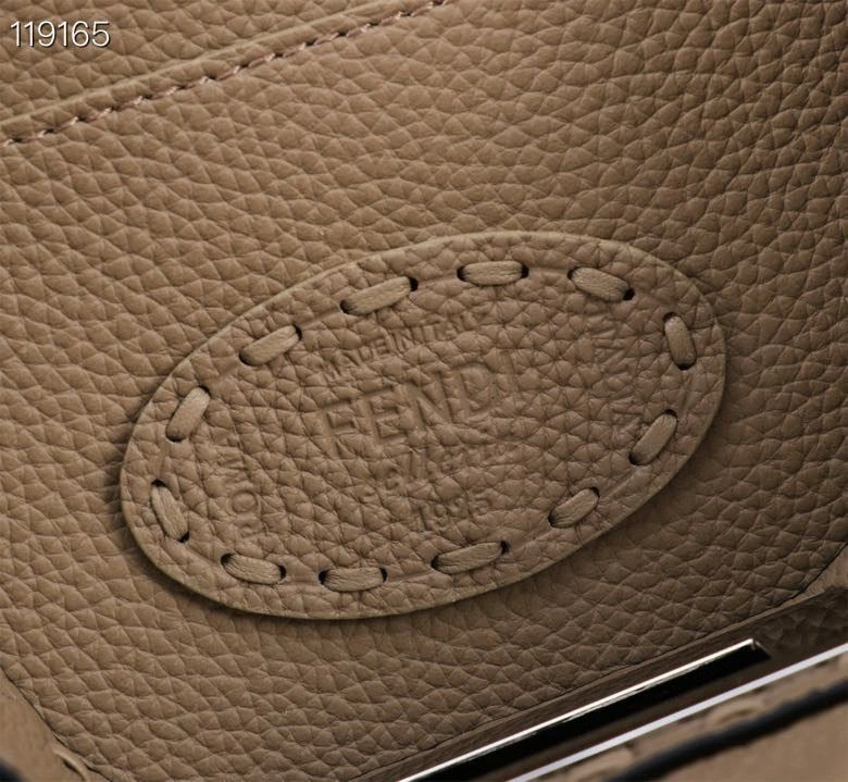 Fendi Top Handle Bags 4220D-0186