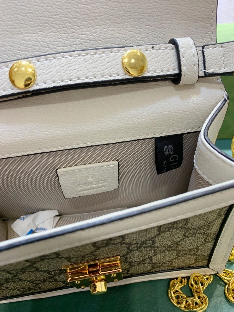 ucci Top Handle Bags 4220D-0323